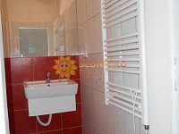 Pronájem pěkného, prostorného bytu 2+1 /75m2/ v centru Hradce Králové - Fotka 8