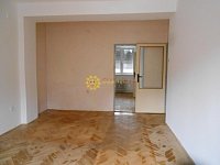 Prodej cihlového bytu 2+1 /55m2/ s balkónem v Hradci Králové - Fotka 3