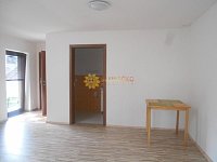 Pronájem bytu 3+KK /65m2/ ve Svobodných Dvorech v Hradci Králové - Fotka 6