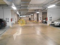 Pronájem krytého garážového stání na Moravském Předměstí - Fotka 2