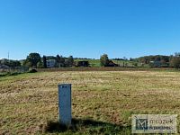 Prodej stavebního pozemku v Ropici - 20241007_095036 (1).jpg