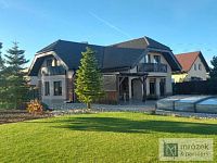 Prodej moderního rodinného domu s velkým pozemkem a vyhřívaným bazénem – Dolní Tošanovice