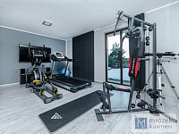 Prodej moderního rodinného domu s velkým pozemkem a vyhřívaným bazénem – Dolní Tošanovice - DSC_0104-Edit.jpg