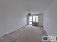 Prodej bytu 3+1 s balkonem, 68 m² v Českém Těšíně – ulice Zelená - 20260512_104659.jpg