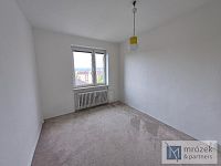 Prodej bytu 3+1 s balkonem, 68 m² v Českém Těšíně – ulice Zelená - 20260512_104901.jpg