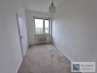 Prodej bytu 3+1 s balkonem, 68 m² v Českém Těšíně – ulice Zelená - 20260512_104957 (1).jpg