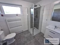 Pronájem  2+kk (58 m²) se zahradou a parkováním – Návsí - 20260520_105006.jpg