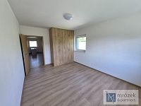 Pronájem  2+kk (58 m²) se zahradou a parkováním – Návsí - 20260520_105120.jpg