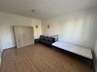 Pronájem bytu 2+kk, 38 m2, Zárubova ul. - IMG_2913.jpg