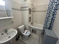 Pronájem bytu 2+kk, 38 m2, Zárubova ul. - IMG_2923.jpg