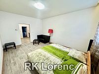 Pronájem RD s dvěma byty, průchozí garáží i dvorem se zahradou - Obrázek k zakázce č.: 724391