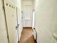 Pronájem RD s dvěma byty, průchozí garáží i dvorem se zahradou - Obrázek k zakázce č.: 724391