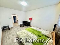 Pronájem RD s dvěma byty, průchozí garáží i dvorem se zahradou - Obrázek k zakázce č.: 724391