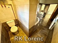 Pronájem RD s dvěma byty, průchozí garáží i dvorem se zahradou - Obrázek k zakázce č.: 724391