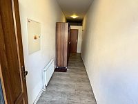 Pronájem RD s dvěma byty, průchozí garáží i dvorem se zahradou - Obrázek k zakázce č.: 724391