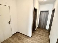 Prodej moderního bytu 3+kk s terasou a výhledem na dominanty města Mikulov i parkovacím stáním - Obrázek k zakázce č.: 732951