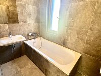Prodej moderního bytu 3+kk s terasou a výhledem na dominanty města Mikulov i parkovacím stáním - Obrázek k zakázce č.: 732951
