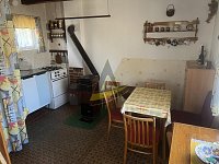 Zděná chata se zahradou, studnou a pergolou u Českých Budějovic - IMG_3579.JPG