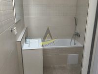 Pronájem bytu 3+1 s balkónem v Kaplici - IMG_20250506_090834231_HDR.jpg