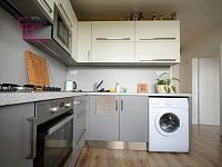 Pronájem bytu 1+1 s balkonem ve Šlapanicích u Brna - 3.jpg