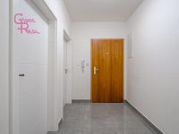 Prodej bytu 2+kk po kompletní rekonstrukci 48 m² + balkón 8 m², Brno – Řečkovice - Nachová_09.jpg