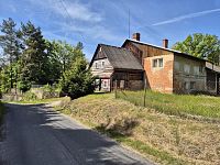 Prodej zemědělské usedlosti v k.ú. Lasvice s pozemekm 2028m2. - 3fa21bf5-4b3c-4660-9bf6-9987f322120f.JPG