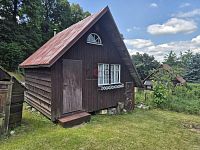 Prodej chaty s pozemkem o výměře 489m2 v Kamenickém Šenově.