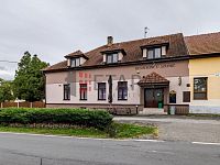 Prodej víceúčelového domu s bytem, penzionem a restaurací – Ražice u Písku