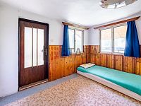 Prodej zděné chaty s velkou zahradou u Týna nad Vltavou. - 2. NP