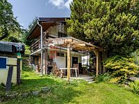 Prodej zděné chaty s velkou zahradou u Týna nad Vltavou. - chata