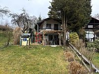 Prodej zděné chaty s velkou zahradou u Týna nad Vltavou.