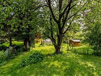 Prodej zděné chaty s velkou zahradou u Týna nad Vltavou. - zahrada