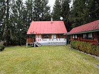 Pronájem zděné chaty se zahradou v osadě Lojzovy Paseky u Vodní nádrže Lipno. - chata s pozemkem