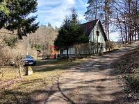 Prodej prostorné zděné chaty 3+1 s terasou v malebné lokalitě u obce Doudleby