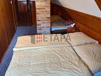 Prodej prostorné zděné chaty 3+1 s terasou v malebné lokalitě u obce Doudleby - IMG-20251119-WA0079.jpg