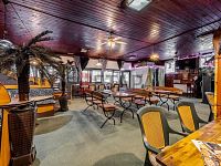 Prodej 100% podílu v s. r. o. s budovou v Českých Budějovicích. - 1. NP