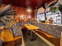 Prodej 100% podílu v s. r. o. s budovou v Českých Budějovicích. - 1. NP