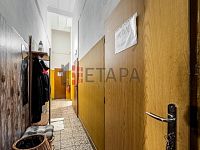 Prodej 100% podílu v s. r. o. s budovou v Českých Budějovicích. - 1. NP