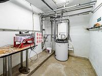 Prodej 100% podílu v s. r. o. s budovou v Českých Budějovicích. - 1. PP