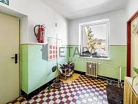 Prodej bytu 2+1 v ulici Husova ve Strakonicích. - předsíň před bytem