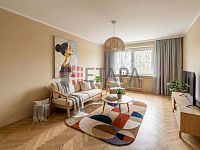 Prodej bytu 2+1 v ulici Husova ve Strakonicích. - vizualizace prvního pokoje