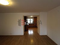 Pronájem bytu 2+1 v ulici Čéčova v Českých Budějovicích. - obývací pokoj s kuchyní