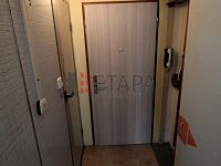 Pronájem bytu 1+1 s balkónem v ulici P. Voka ve Veselí nad Lužnicí. - vstupní chodba