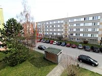 Pronájem bytu 1+1 s balkónem v ulici P. Voka ve Veselí nad Lužnicí. - výhled z balkónu