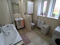 Pronájem bytu 2+1 v ulici Puklicova v Českých Budějovicích. - koupelna