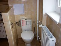 Pronájem bytu 2+1 v ulici Puklicova v Českých Budějovicích. - toaleta