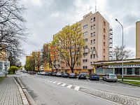 Prodej bytu 3+1 s balkónem v ulici L. M. Pařízka v Českých Budějovicích. - dům