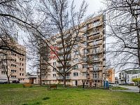 Prodej bytu 3+1 s balkónem v ulici L. M. Pařízka v Českých Budějovicích. - dům