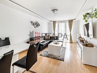 Prodej bytu 3+1 s balkónem v ulici L. M. Pařízka v Českých Budějovicích.