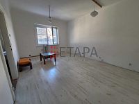 Pronájem bytu 1+1 50 m² s prostornou komorou v ul.Čechova v Českých Budějovicích. - IMG_5570.JPG